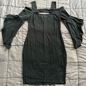 NWOT Venus cold-shoulder black dress size M